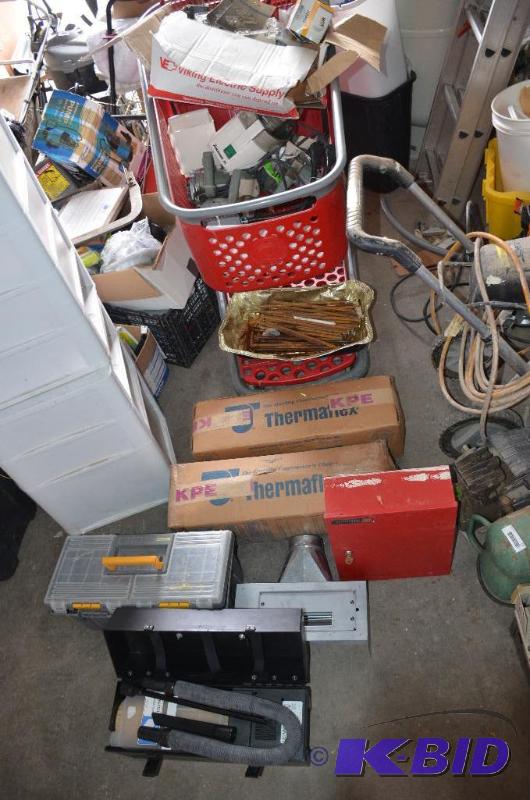 lot 37 image: Construction supplies - 2 new boxes Thermafle...
