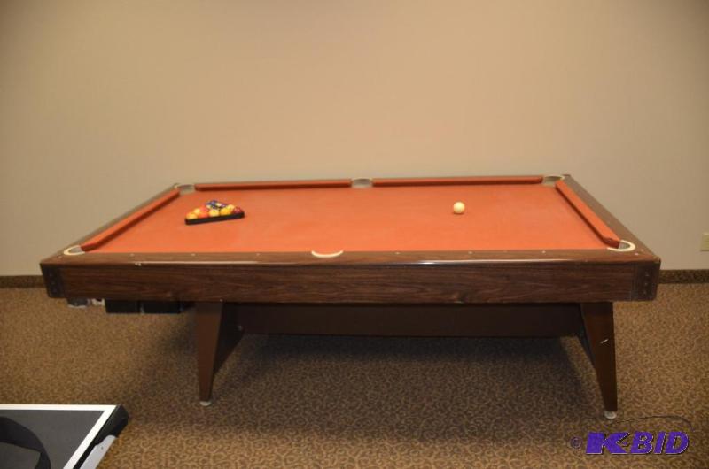 lot 67 image: Pool table with ball but no cue sticks. 100x5...