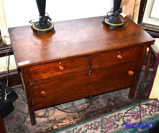 lot 10 image: Antique  vintage wood dresser with 3 drawers...