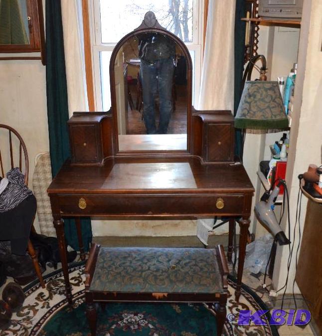 lot 137 image: Vintage  antique wood desk vanity with bench...