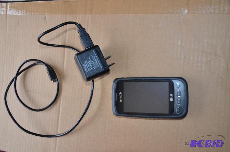 lot 171 image: Sprint LG Cell Phone modelLS670and Car charge...
