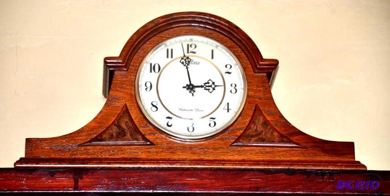 lot 247 image: Westminster Chimes Mantle Clock...
