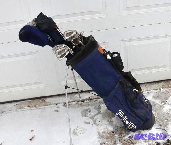 lot 282 image: Golf clubs and bag. Spalding tour Force, Adam...