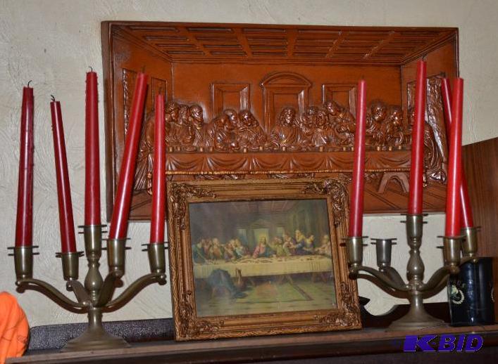 lot 327 image: Last Supper wood carving 22x12", Last Su...