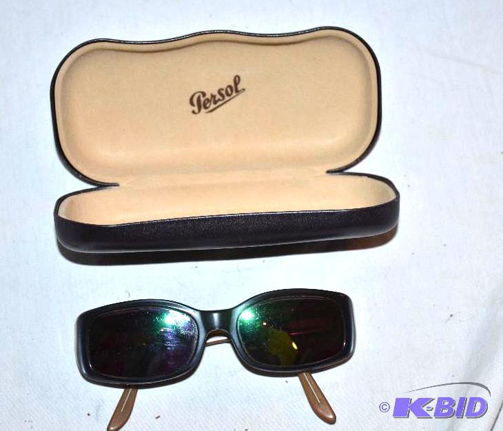 lot 84 image: Vogue sunglasses made in Italy...