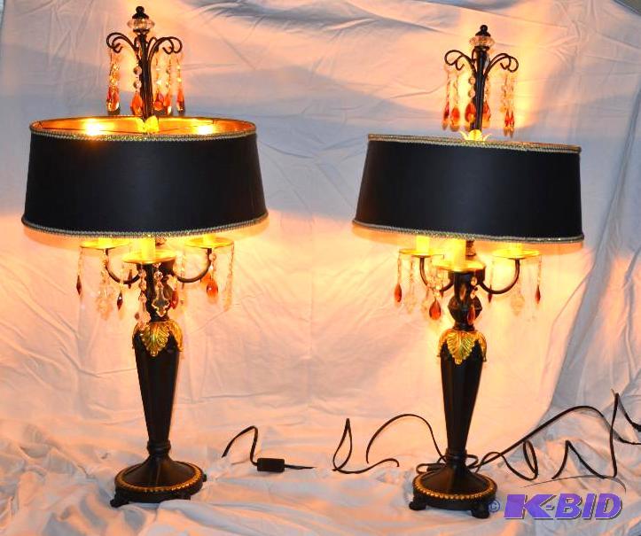 lot 9 image: 2 Antique lamps with lovely cut crystal glass...