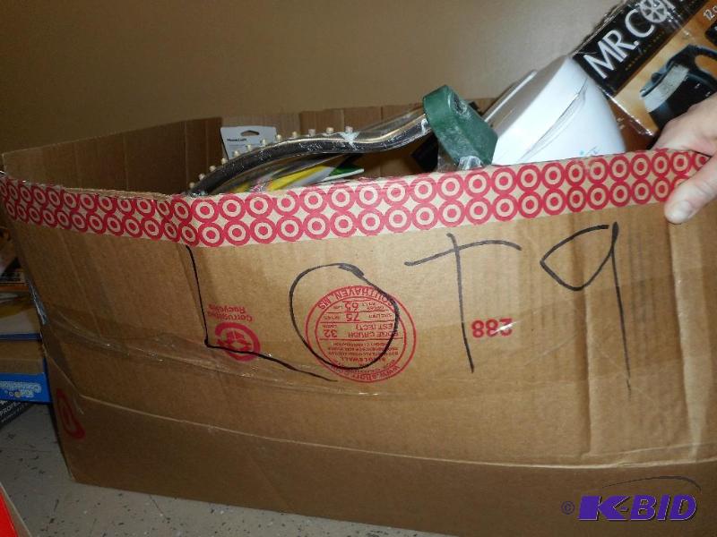 Box of misc store returns