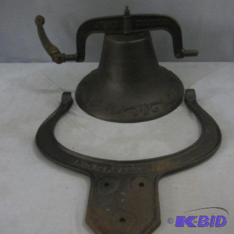 lot 1 image: Cast Iron Bell