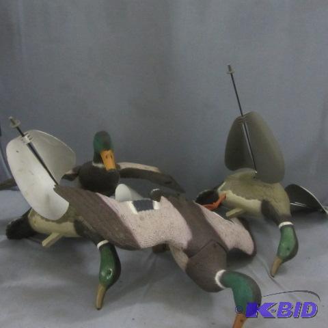lot 106 image: Rotating Wing Mallard Decoys
