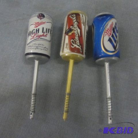 lot 190 image: Beer Can Bobbers