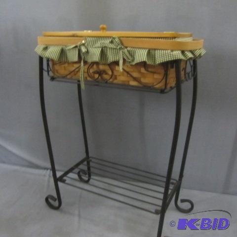 lot 226 image: Table Sewing Basket