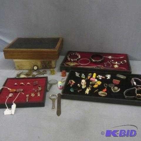 lot 227 image: Costume Jewelry