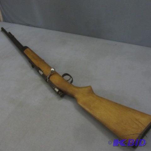 lot 55 image: Stevens Buckhorn Model 66B