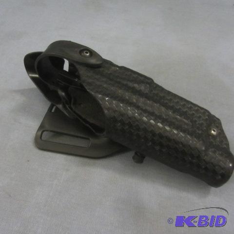 lot 70 image: Safariland Holster