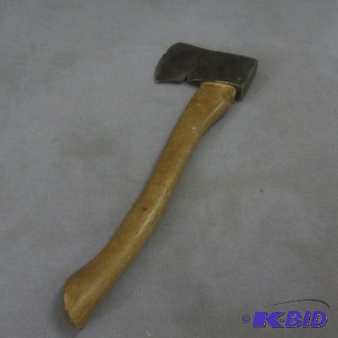 lot 98 image: Vintage Scouts Plumb Axe
