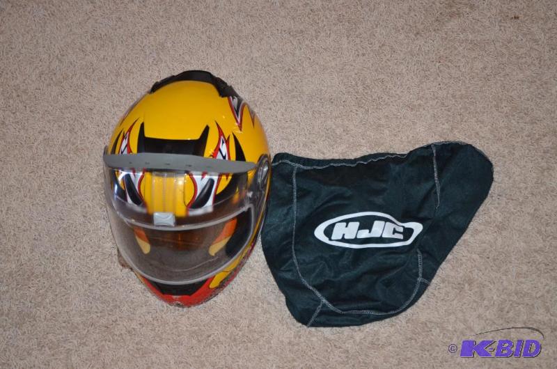 lot 106 image: Motor cycle helmet XXL BRP...