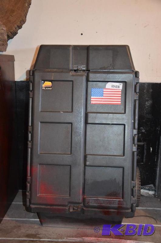 lot 134 image: Sears Craftsman tool chest on wheels 30"...