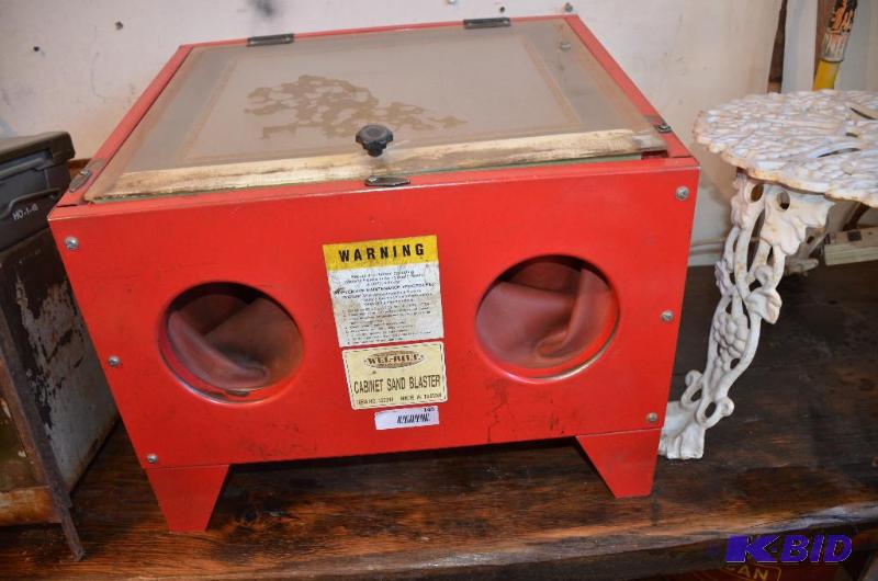 lot 140 image: Wel-bilt Sand Blasting cabinet 23x19x19...