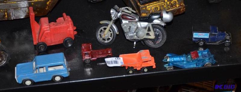 lot 149 image: 6 smaller toys trucks Tomica Hitachi dump tru...