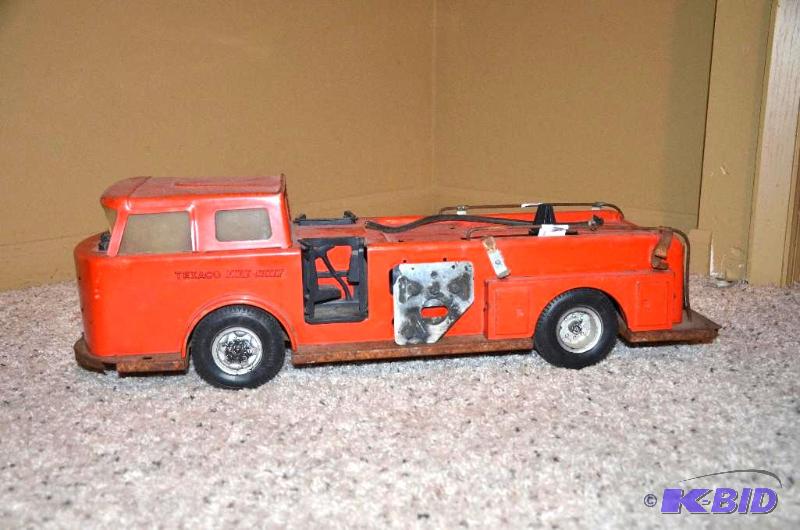 vintage texaco fire truck