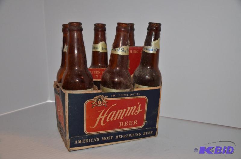 lot 16 image: Hamms vintage Beer 6 pack glass bottles...