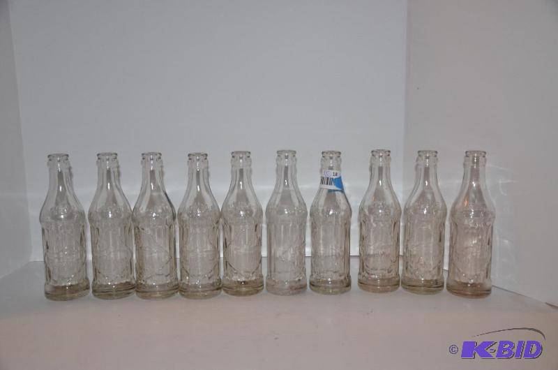 lot 18 image: 10 Blue Wing Brand glass bottles Minneapolis ...