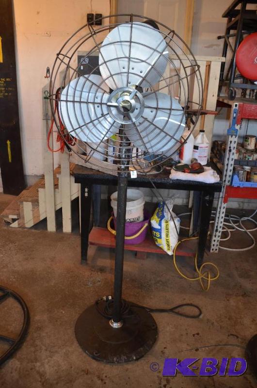 lot 203 image: Vintage Emerson Electric fan model K60 TB , p...
