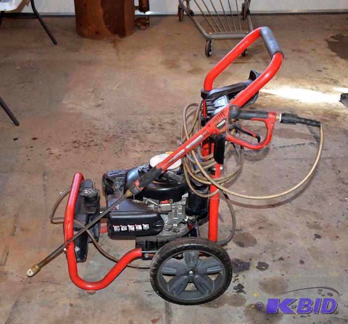 lot 251 image: Husky 2600 PSI gas pressure washer 2.4 gpm. p...