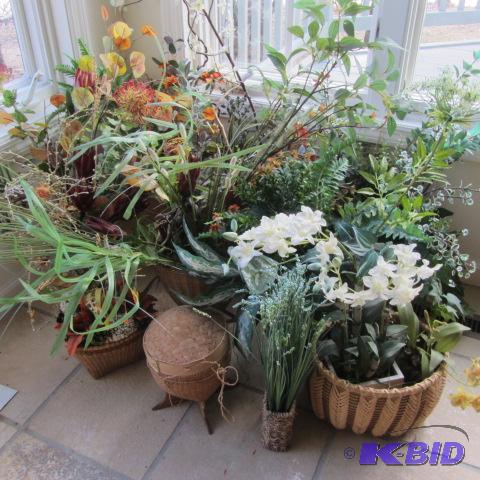 Planters & Arrangements