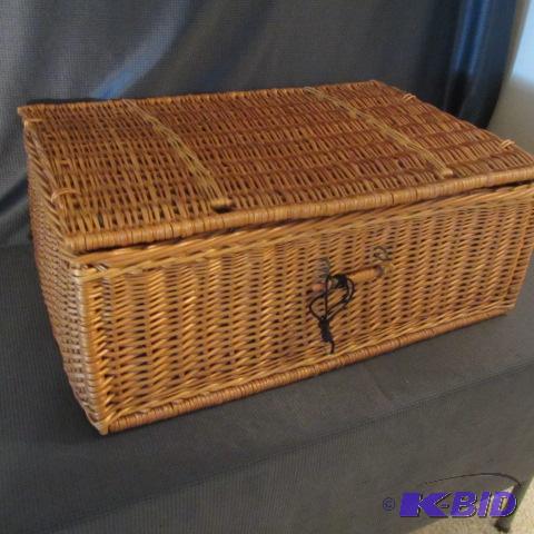 Wicker Trunk