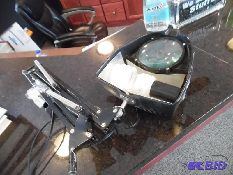 Magnifying Light