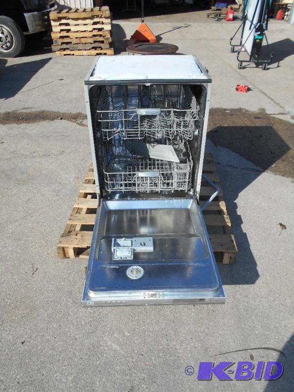 LG Stainless Steel Dishwasher. Buyer Wanted Different Style.