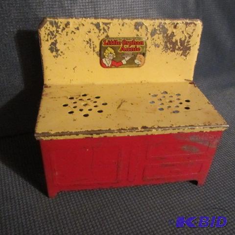 Orphan Annie Tin Toy Stove