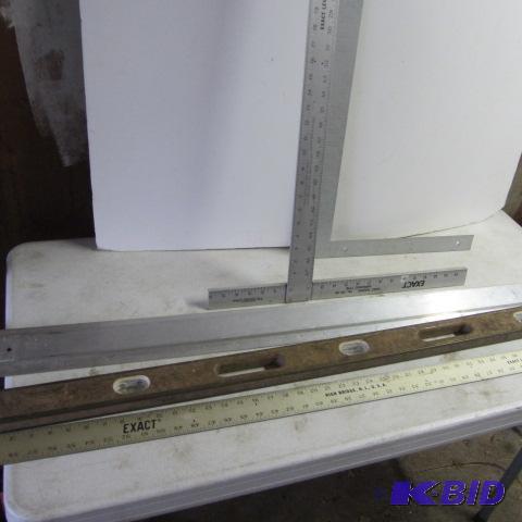 Aluminum Squares, Edges