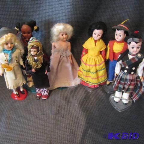 Fashion & Cultural Dolls