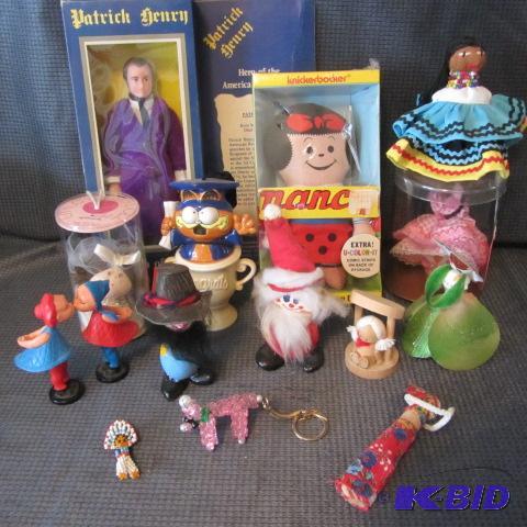 Patriotic, Kissing, Stone Dolls