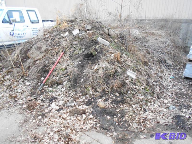 lot 23 image: Dirt