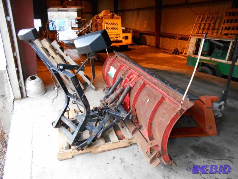 lot 6 image: Western Snow Plow. 7.5 Wide. NO RESERVE