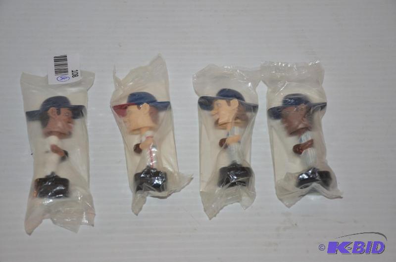 lot 108 image: New York Yankees bobble heads in original wra...