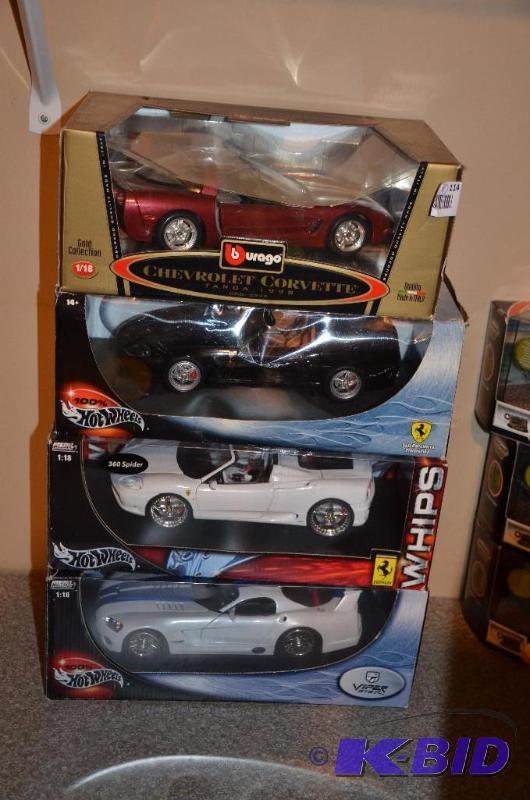 lot 114 image: 100% Hot Wheels  118 scale die cast car...