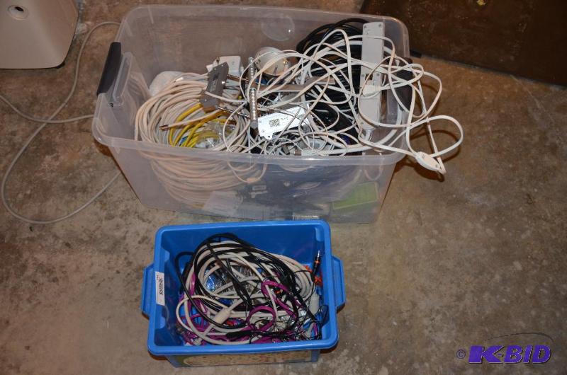 lot 162 image: wires, 14 gauge wire, computer cords,...