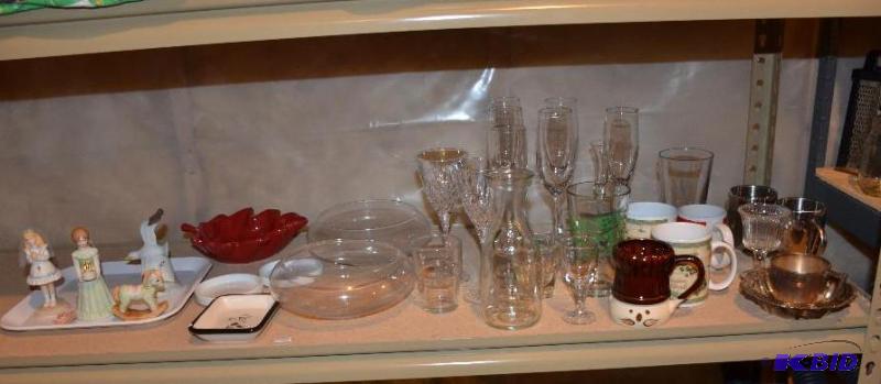 lot 221 image: Assorted glass - wine glasses, coffee mugs, b...