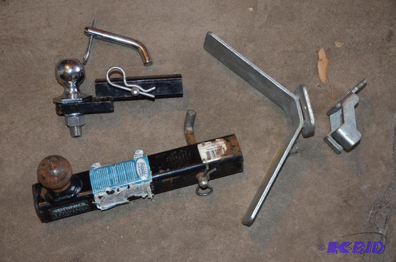 lot 222 image: Class 4 receiver with 2" ball & clas...