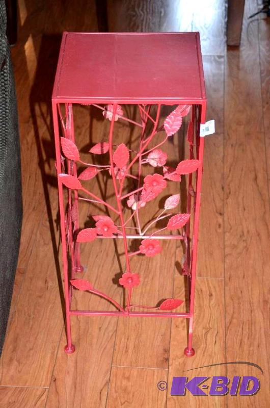 lot 24 image: Wrought iron plant stand. With metal leafs. 1...