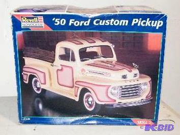 lot 107 image: 1950 Ford Custom Pickup Model Kit - by&nbspR...