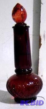 lot 136 image: Avon Garnet Bud Vase - Produced 1973-1976 - H...