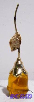 lot 143 image: Avon Courting Rose - Produced 1977 - Full - V...