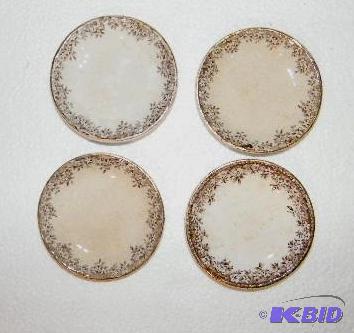 lot 15 image: Lot of 4 Tiny Plates - Hand painted - 3.5&quo...