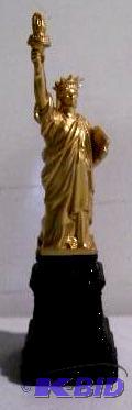 lot 186 image: Avon Statue of Liberty - Produced 1986 - Has ...