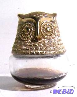 lot 246 image: Avon Owl - Has cologne...